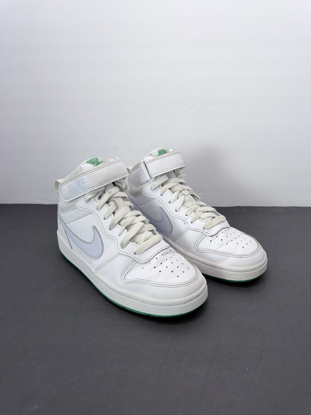Nike Court Borough Mid 2 GS White Stadium Green Youth Shoes Size 4Y. CD7782-115